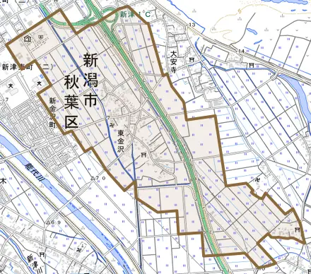 東金沢とその周辺の地図。町の範囲を重ねている