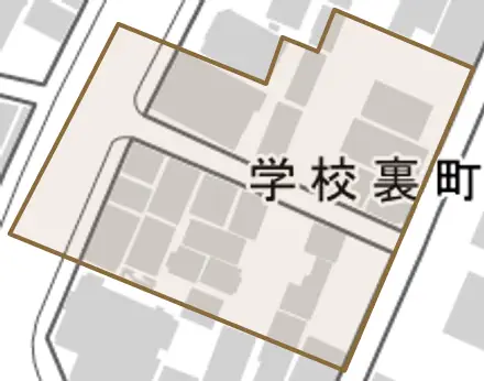 学校裏町とその周辺の地図。町の範囲を重ねている