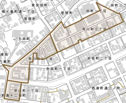 早川町とその周辺の地図。町の範囲を重ねている