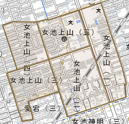 女池上山とその周辺の地図。町の範囲を重ねている