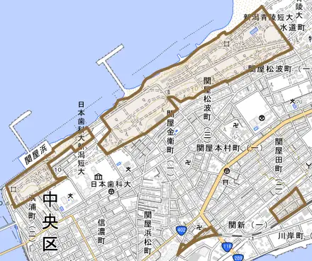 関屋とその周辺の地図。町の範囲を重ねている