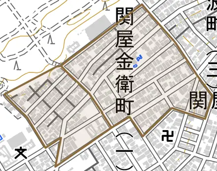 関屋金衛町とその周辺の地図。町の範囲を重ねている