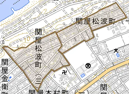 関屋松波町とその周辺の地図。町の範囲を重ねている