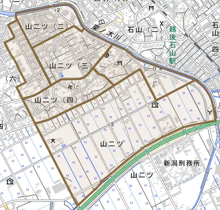 山二ツとその周辺の地図。町の範囲を重ねている