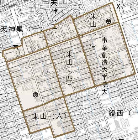 米山とその周辺の地図。町の範囲を重ねている