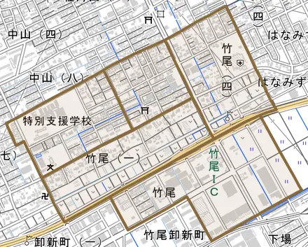 竹尾とその周辺の地図。町の範囲を重ねている