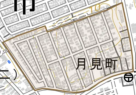 月見町とその周辺の地図。町の範囲を重ねている