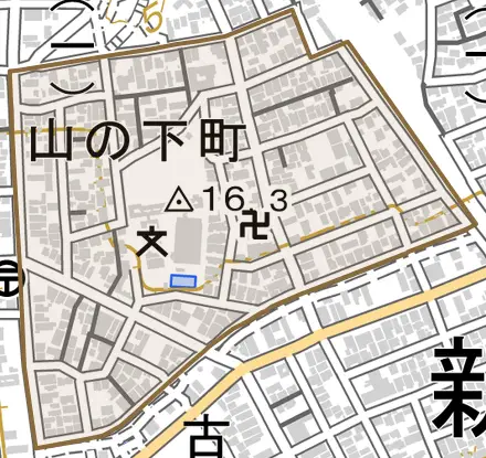 山の下町とその周辺の地図。町の範囲を重ねている