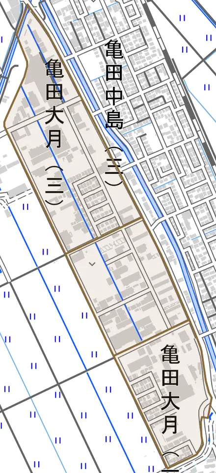 亀田大月とその周辺の地図。町の範囲を重ねている