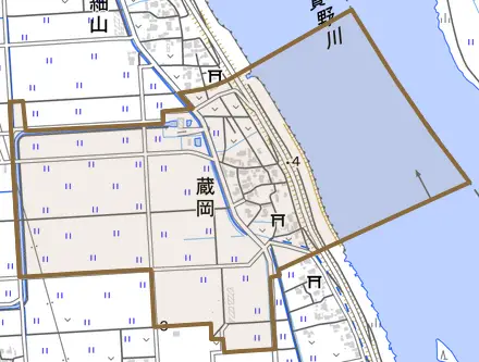 蔵岡とその周辺の地図。町の範囲を重ねている