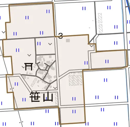 笹山とその周辺の地図。町の範囲を重ねている