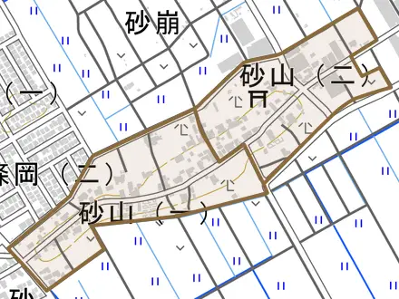 砂山とその周辺の地図。町の範囲を重ねている