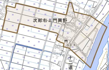 次郎右エ門興野とその周辺の地図。町の範囲を重ねている