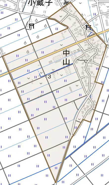 中山とその周辺の地図。町の範囲を重ねている