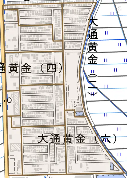 大通黄金とその周辺の地図。町の範囲を重ねている