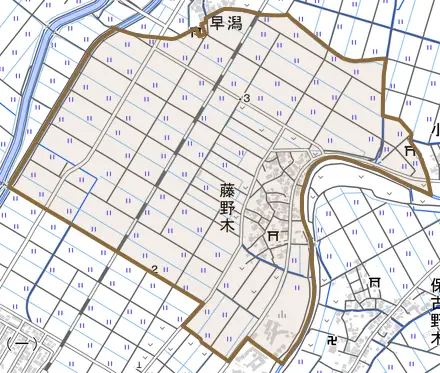 藤野木とその周辺の地図。町の範囲を重ねている
