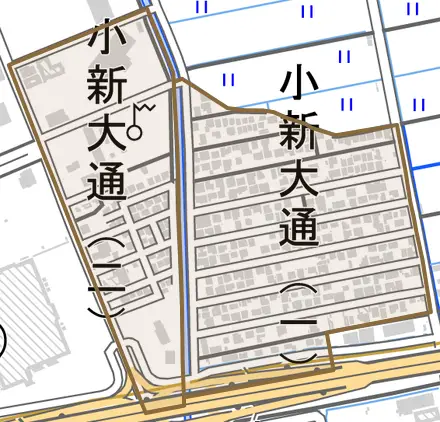 小新大通とその周辺の地図。町の範囲を重ねている