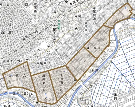 坂井東とその周辺の地図。町の範囲を重ねている