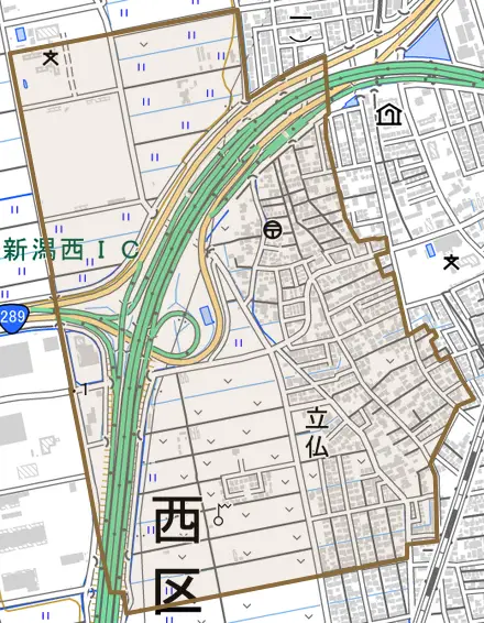 立仏とその周辺の地図。町の範囲を重ねている