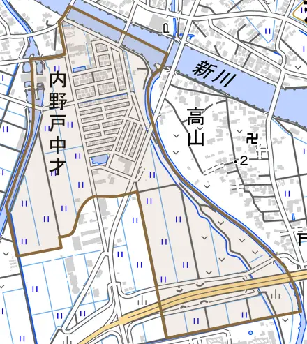 内野戸中才とその周辺の地図。町の範囲を重ねている
