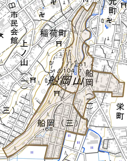 船岡とその周辺の地図。町の範囲を重ねている