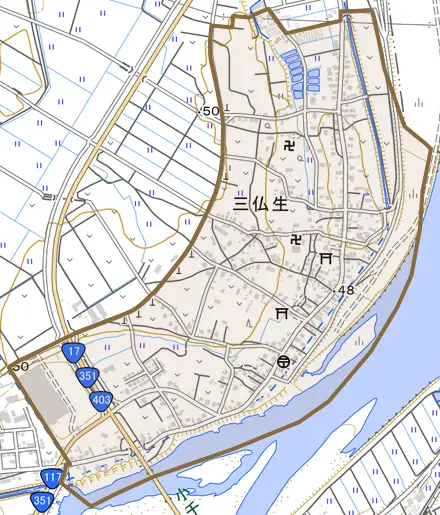 大字三仏生とその周辺の地図。町の範囲を重ねている