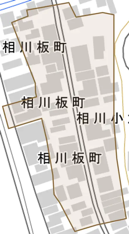 相川小六町とその周辺の地図。町の範囲を重ねている
