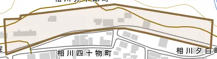 相川弥十郎町とその周辺の地図。町の範囲を重ねている
