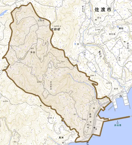 赤泊とその周辺の地図。町の範囲を重ねている