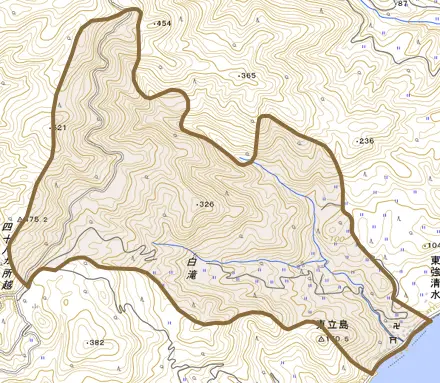 東立島とその周辺の地図。町の範囲を重ねている