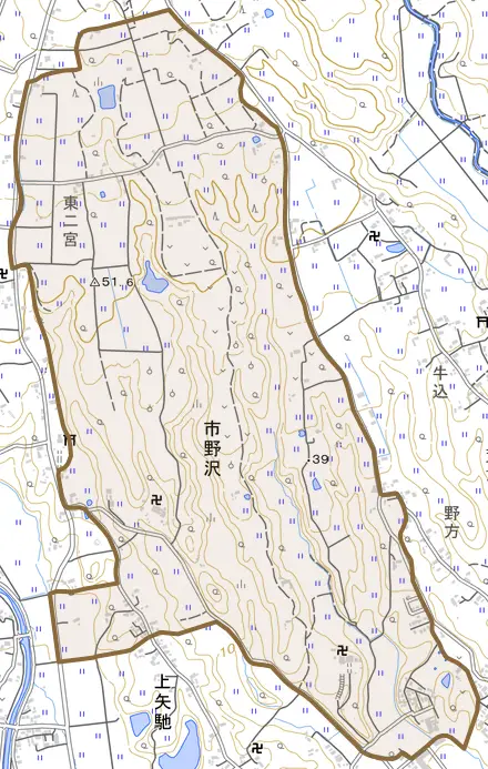 市野沢とその周辺の地図。町の範囲を重ねている