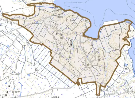 潟端とその周辺の地図。町の範囲を重ねている