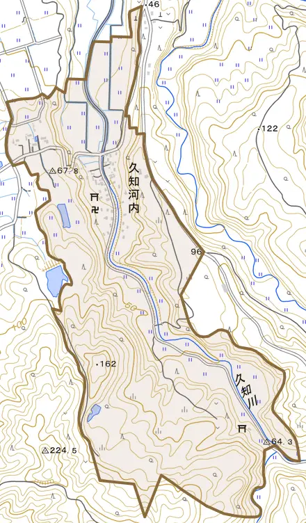 久知河内とその周辺の地図。町の範囲を重ねている
