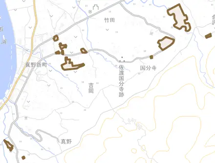 真野大川とその周辺の地図。町の範囲を重ねている