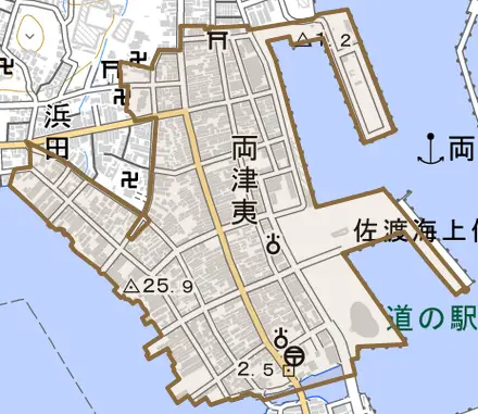 両津夷とその周辺の地図。町の範囲を重ねている