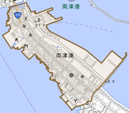 両津湊とその周辺の地図。町の範囲を重ねている