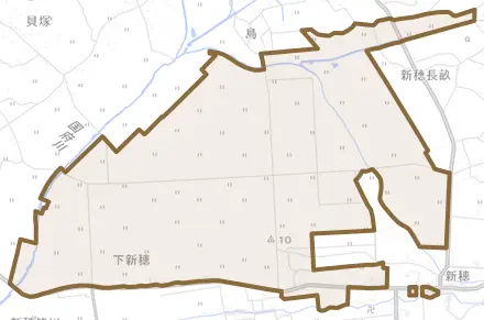 下新穂とその周辺の地図。町の範囲を重ねている