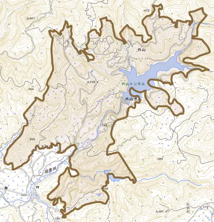 外山とその周辺の地図。町の範囲を重ねている