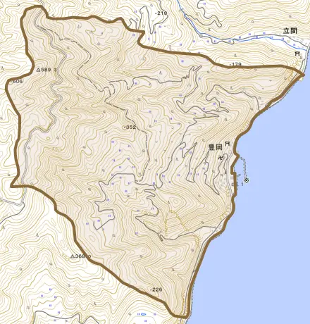 豊岡とその周辺の地図。町の範囲を重ねている
