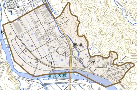 篭場とその周辺の地図。町の範囲を重ねている