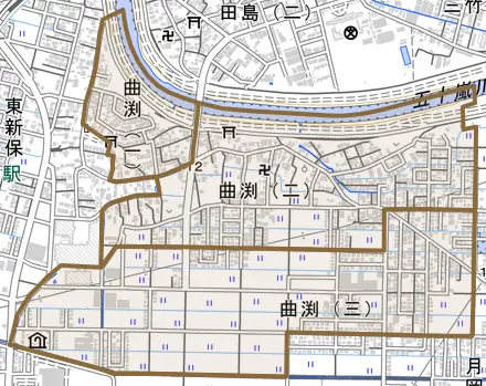曲渕とその周辺の地図。町の範囲を重ねている