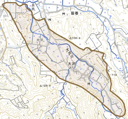 大沢とその周辺の地図。町の範囲を重ねている