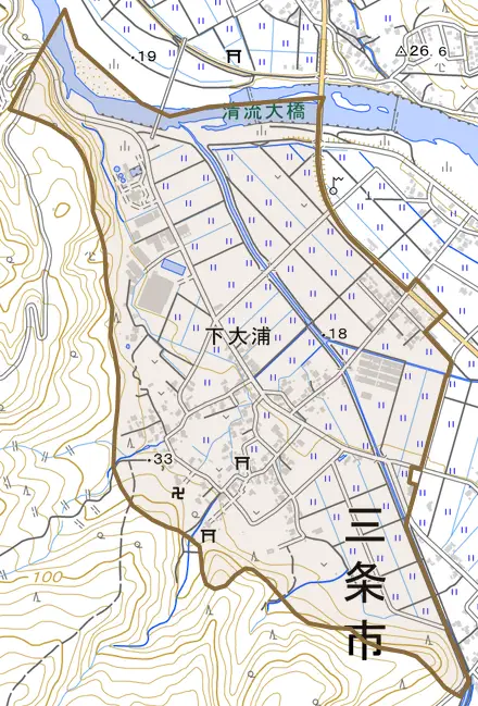 下大浦とその周辺の地図。町の範囲を重ねている