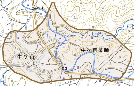 牛ケ首とその周辺の地図。町の範囲を重ねている