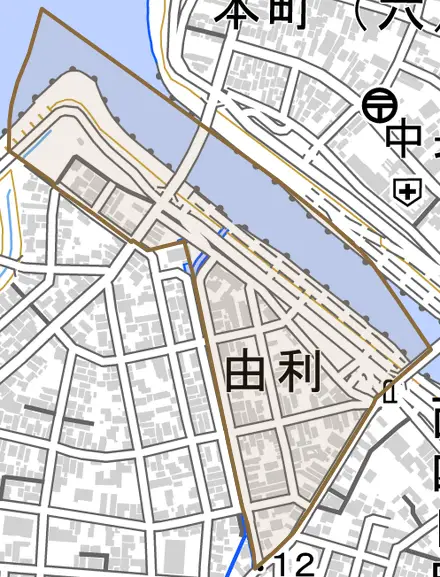 由利とその周辺の地図。町の範囲を重ねている