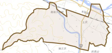 大字土沢とその周辺の地図。町の範囲を重ねている