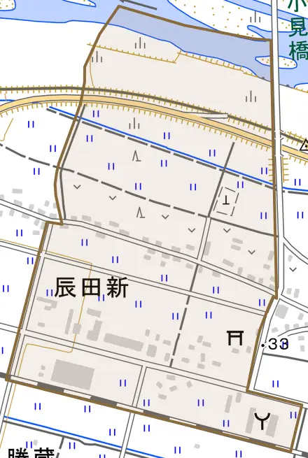 大字辰田新とその周辺の地図。町の範囲を重ねている