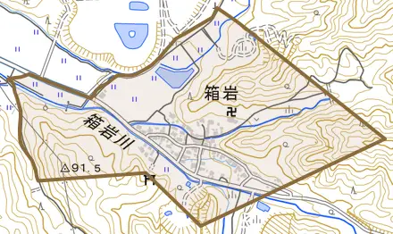箱岩とその周辺の地図。町の範囲を重ねている