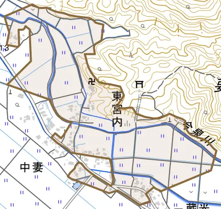 東宮内とその周辺の地図。町の範囲を重ねている