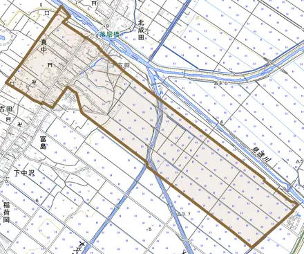 真中とその周辺の地図。町の範囲を重ねている